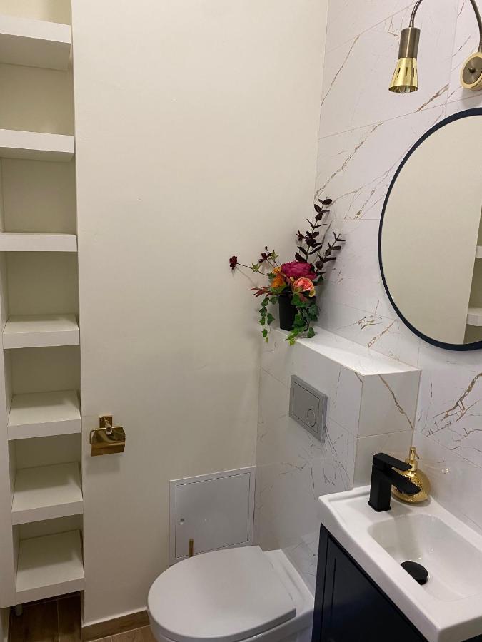 Przytulny I Nowoczesny Apartament Malgosi, 10 Min Pieszo Od Dworca I Galerii Katowice Buitenkant foto