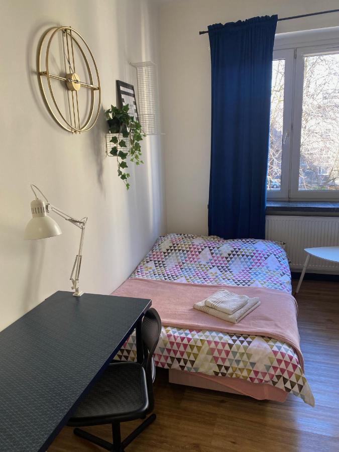 Przytulny I Nowoczesny Apartament Malgosi, 10 Min Pieszo Od Dworca I Galerii Katowice Buitenkant foto